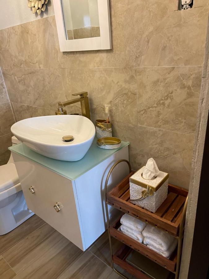 The Balconies Studio, The Marilyn Suite & The Crystal Apartment At Casa Of Essence In Old San Juan Luaran gambar